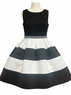 Speechless Black Textured Dress with Silver Detail Junior Girls Small